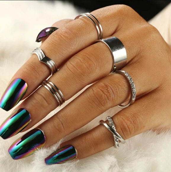 Red Lotus Jewelry - 6 Piece Boho/Punk Silver Stackable Ring Set